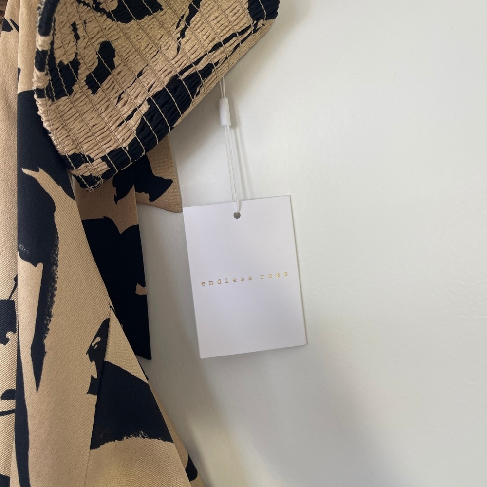 Endless Rose NWT $130 Floral Cutout O-Ring Maxi Dress Women's Size Small - Picture 8 of 14